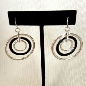 Simple and Elegant Black and Silver Tone Circle Earrings
